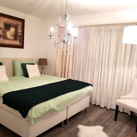 Beijerse Inn Nieuw-Beijerland Екстериор снимка